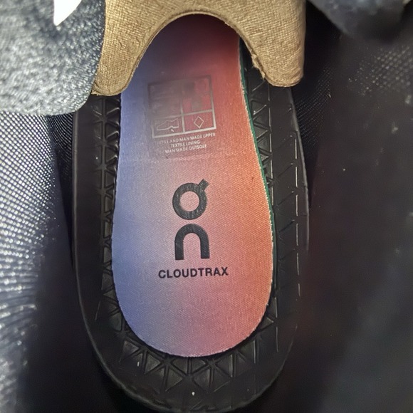 On Running Cloudtrax Men's Size 8.5 Sensa Sand Flame Hiking Mid Boot Shoes Tan - Picture 11 of 15